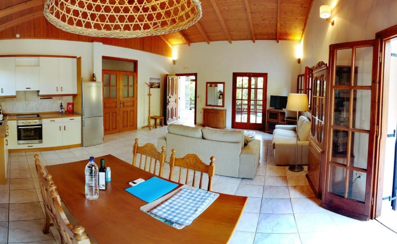 Bungalow Gialova Exteriér fotografie