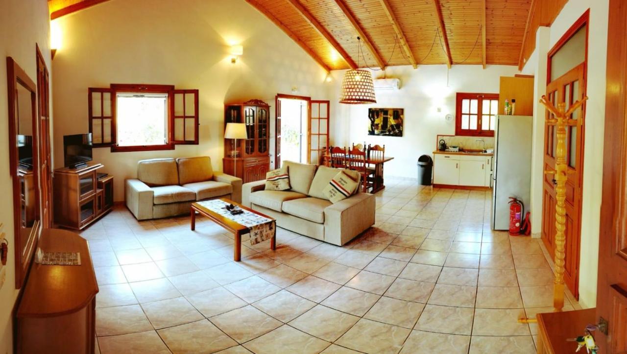 Bungalow Gialova Exteriér fotografie