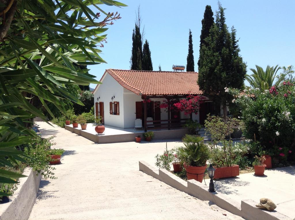 Bungalow Gialova Exteriér fotografie